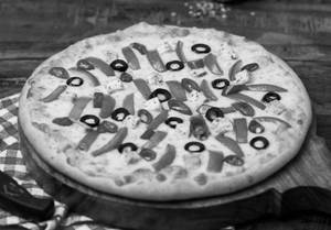 English Retreat Pizza