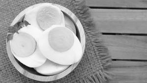 Boiled Eggs (2 Eggs)