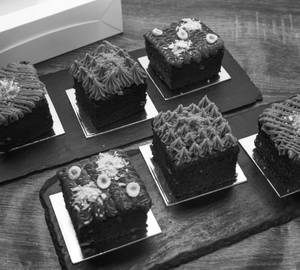 Assorted Brownie Box 