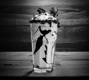 Oreo milkshake                                                   