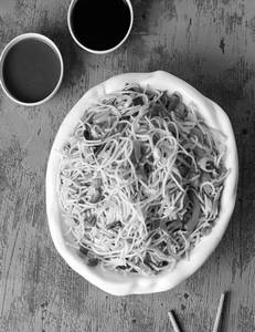 Veg Mushroom Noodles