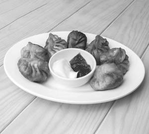 Veg Crispy Momos ( 8 Pcs )