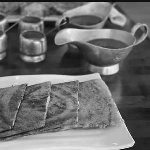 Keerai Cheese Garlic Dosa [240 Gm]