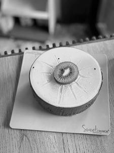 Kiwi Cake 500 Gms