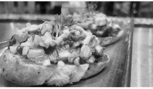 Punjabi King Chicken Crostini