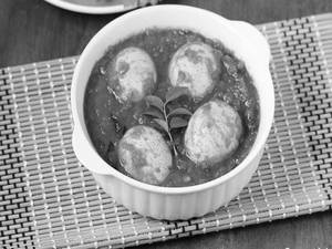 Egg Curry (3pc)