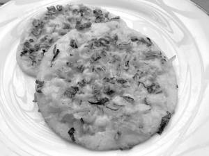 Cheese Onion Uttapam
