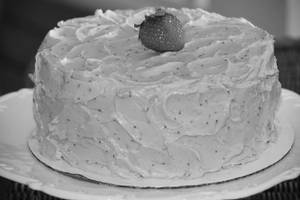 Strawberry Cake Eggless (500gm)
