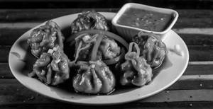 Pan Fried Momos (schezwan/makhni)