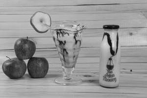 Apple Milkshake