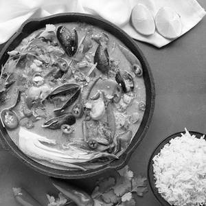 Thai Fish Curries ( Red/green ) With Steamed Rice