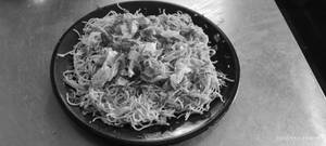 Egg Noodles with Special Schezwan Chutney [Serves 1]