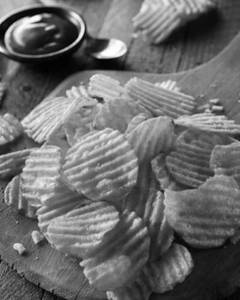 Zig Zag Potato Chips Salt (140 Gms)