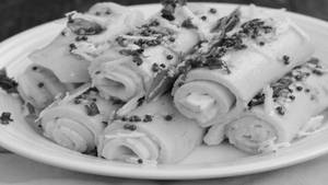 Khandvi Roll (100 Gms)