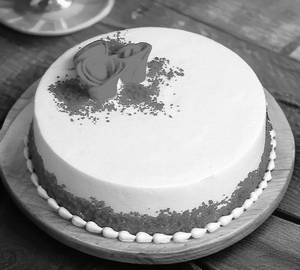 Red Rose Cake 