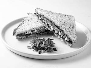 Bell Pepper And Goat Cheese Sandwich