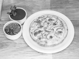 Onion Tomato Capsicum Pizza