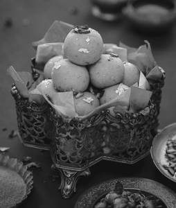 Moong Ladoo