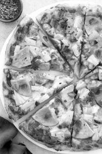 Hawaiian Chicken Pizza