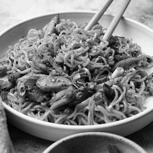 Chilli Garlic Noodles
