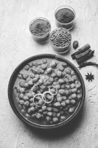 Chole