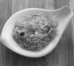 Hakka Noodles (Veg)