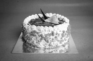 Butterscotch Nutty Crunch Cake