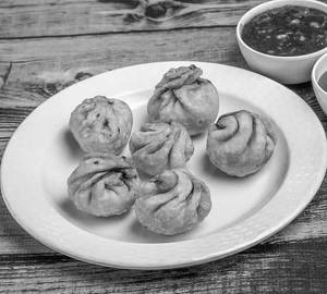 Veg Fried Momo [8 Pieces]