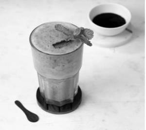 Black Currant Lassi