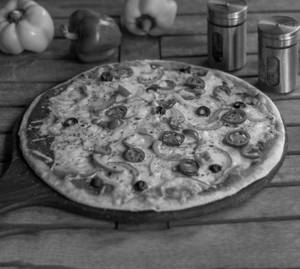 Exotic Veggies Meduim  Pizza