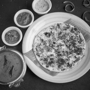 Tomato Uttapam
