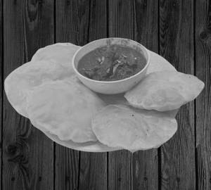 5 Luchi With Chicken Kosha (2 Pcs)
