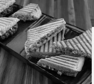 Veg Cheese Grill Sandwich