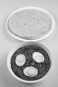Chappathi (4pcs) + Egg Roast 1