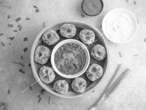 Veg Peri Peri Momos
