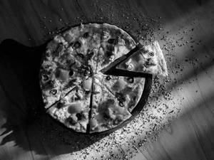 Chicken Tikka Pizza