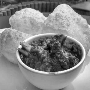 Luchi 4 Pc+ Kosha Mansho (mutton)