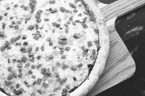 8 saffron  Special Pizza