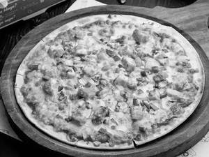 Teekha Paneer Pizza