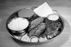 Bombil Thali