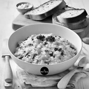 Veg Risotto With Garlic Bread