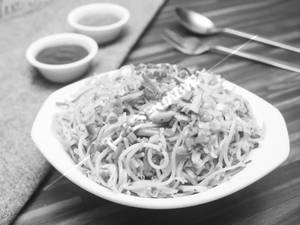 Egg Manchurian Noodles