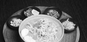 Burmese Khao Suey Veg