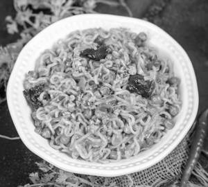 Peri peri tadka maggi
