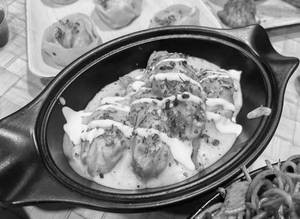 Afghani Classic Chicken Momos [5 Pieces]