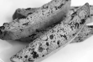 Raisin Cashew Biscotti
