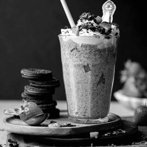 Strawberry ice cream shake