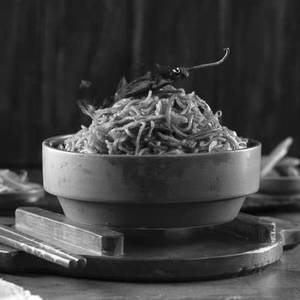 Burnt chilli spicy noodles  (China)