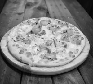 Regular Veg Deluxe (4 Slice)