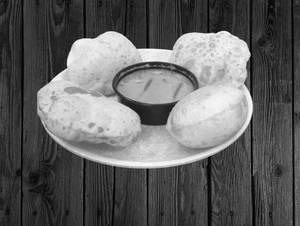 Luchi Chola Dal (4 Pcs)